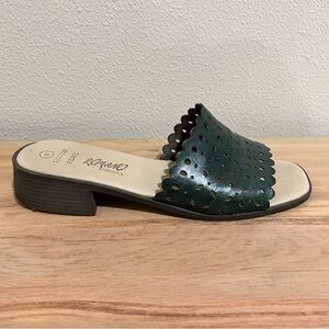 90’s Vintage Romano | Green Scalloped Leather Vintage Slide Mules | Size 8